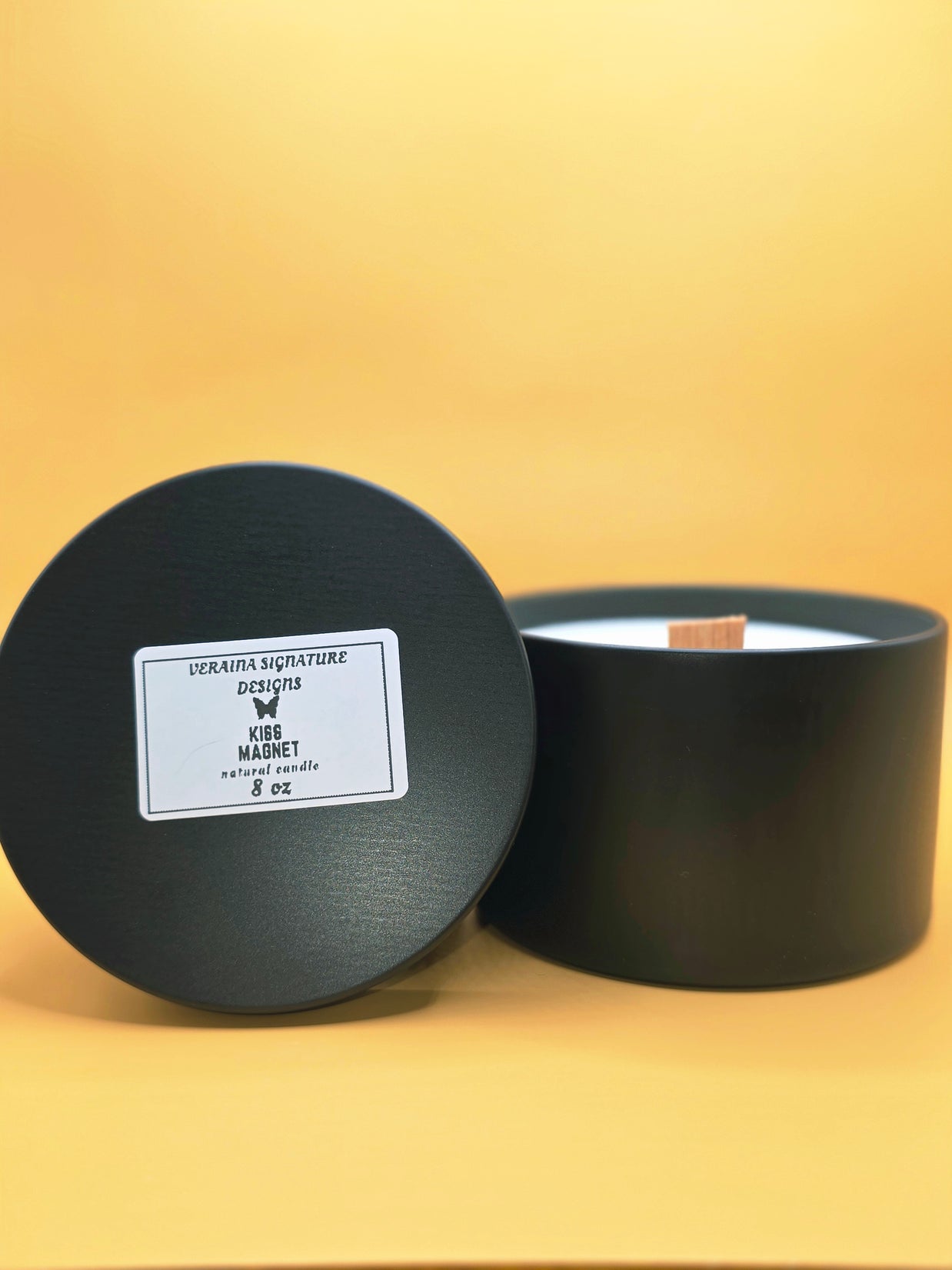 Kiss Magnet Soy Candle